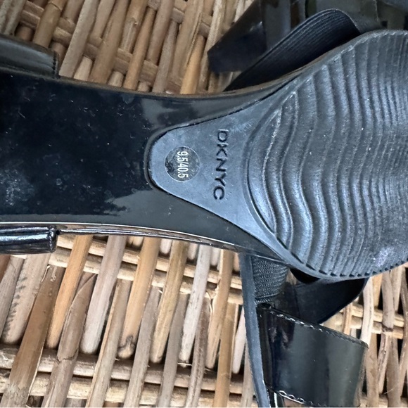 DKNY Black Strappy Sandals - Picture 4 of 5